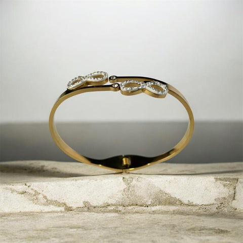 Elegant Stainless Steel Bracelet for Women | Luxury Gold & Silver Wrist Jewelry