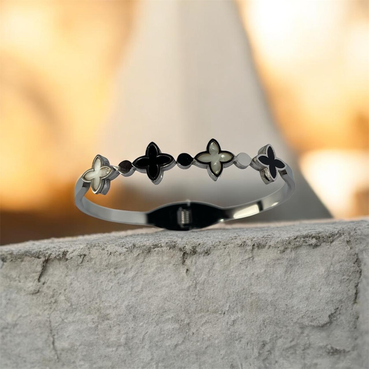 Elegant Stainless Steel Bracelet for Women | Luxury Gold & Silver Wrist Jewelry