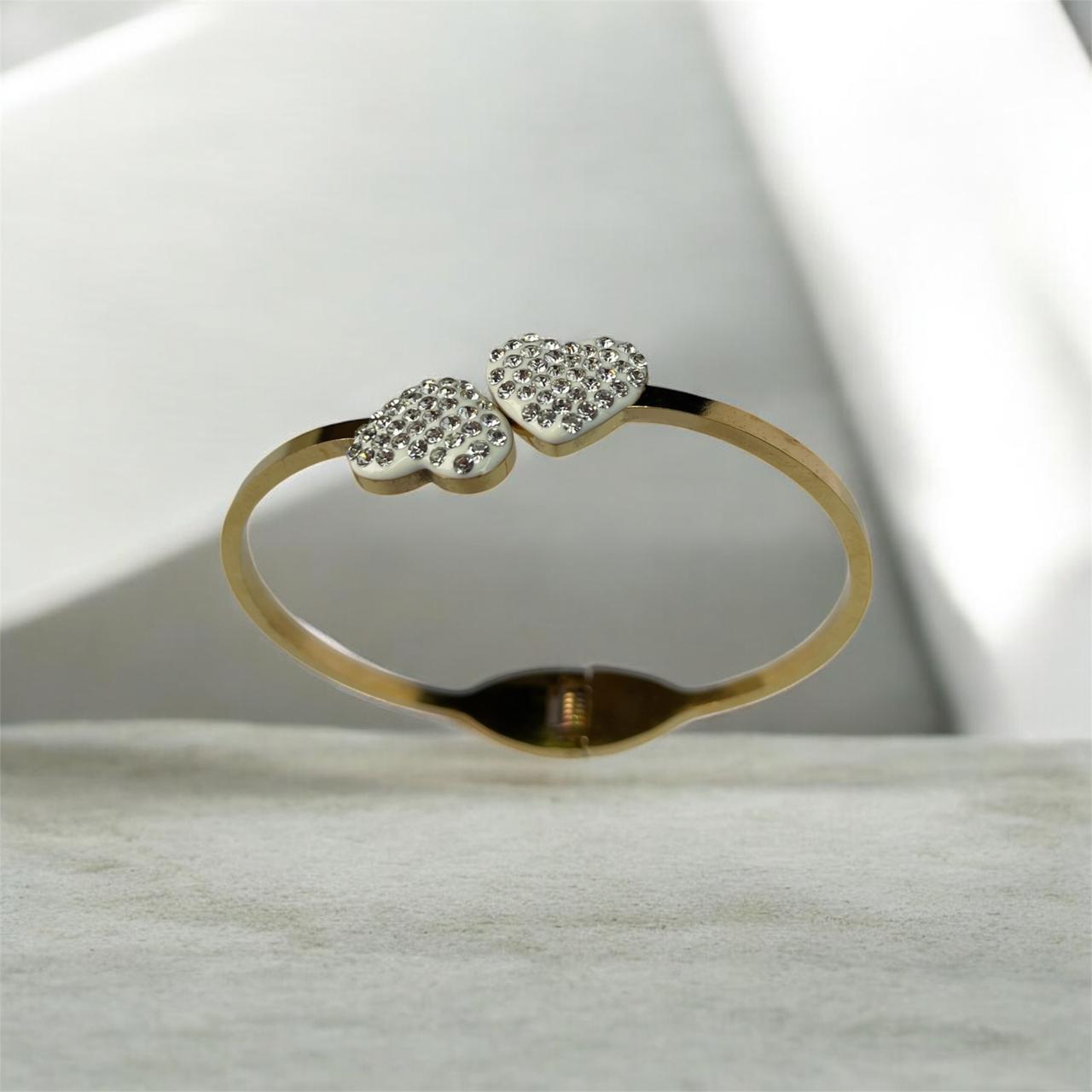 Elegant Stainless Steel Bracelet for Women | Luxury Gold & Silver Wrist Jewelry