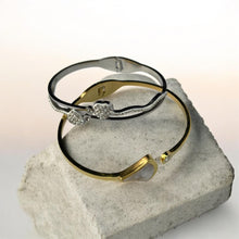 Elegant Stainless Steel Bracelet for Women | Luxury Gold & Silver Wrist Jewelry